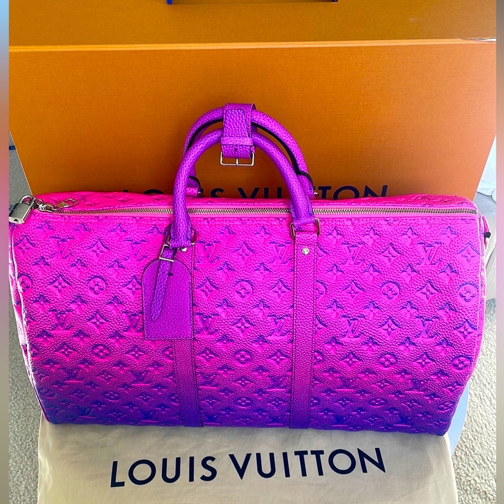NEW LOUIS VUITTON Taurillon Illusion Keepall 50 bandouliere pink/blue by Virgil